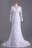 2024 Long Sleeves V Neck Open Back Wedding Dresses Tulle With Applique Sheath