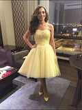 Princess/A-Line Strapless Alexandria Homecoming Dresses Above-Knee Daffodil Tulle Dresses With Appliques Prom