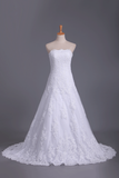 2024 Wedding Dresses Strapless Tulle With Applique Chapel Train