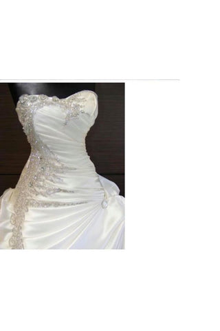 Wedding Dresses Sweetheart Taffeta With Ruffles And Beads Chapel Train