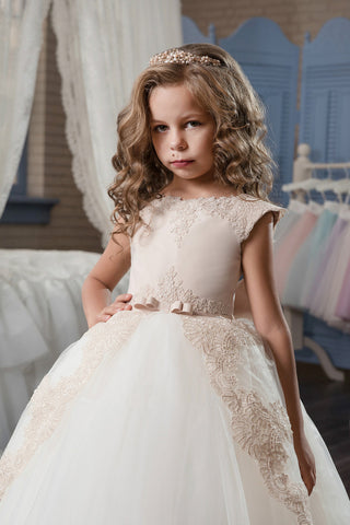 2024 Flower Girl Dresses Ball Gown Scoop Tulle With Applique