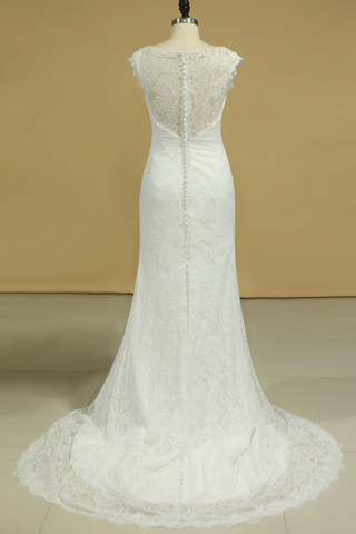 2024 Lace Wedding Dresses Sheath V-Neck Court Train Beaded Neckline