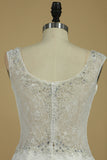 2024 Lace Wedding Dresses Mermaid V Neck With Beading Sweep Train